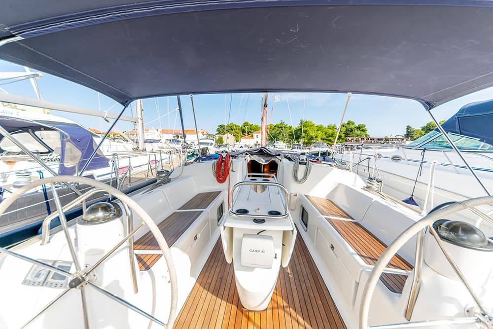 Sun Odyssey 43 pogled s boka — Zadar