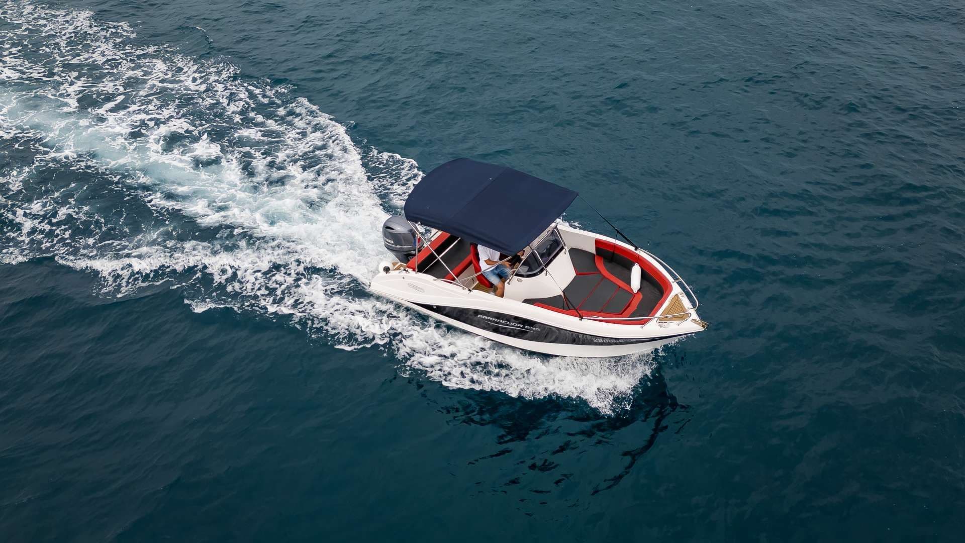 Barracuda 545 pogled s boka — Zadar