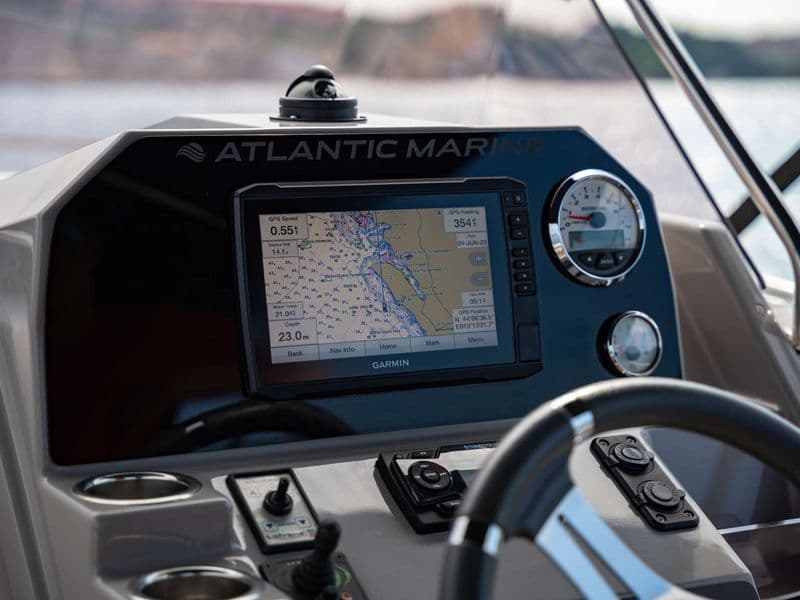 Atlantic Marine Open 750 pogled s boka — Zadar