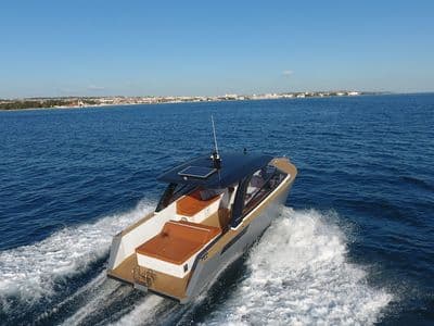 Colnago 33 pogled s boka — Zadar