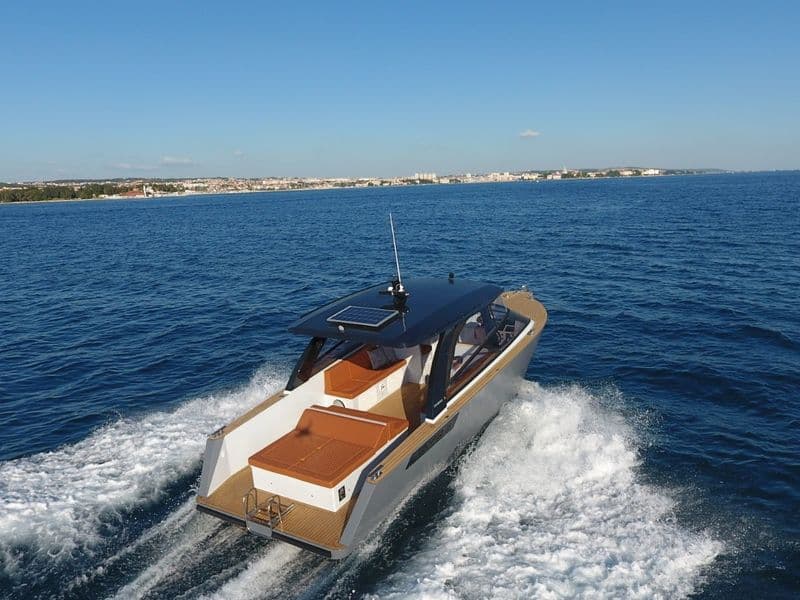 Colnago 33 pogled s boka — Zadar