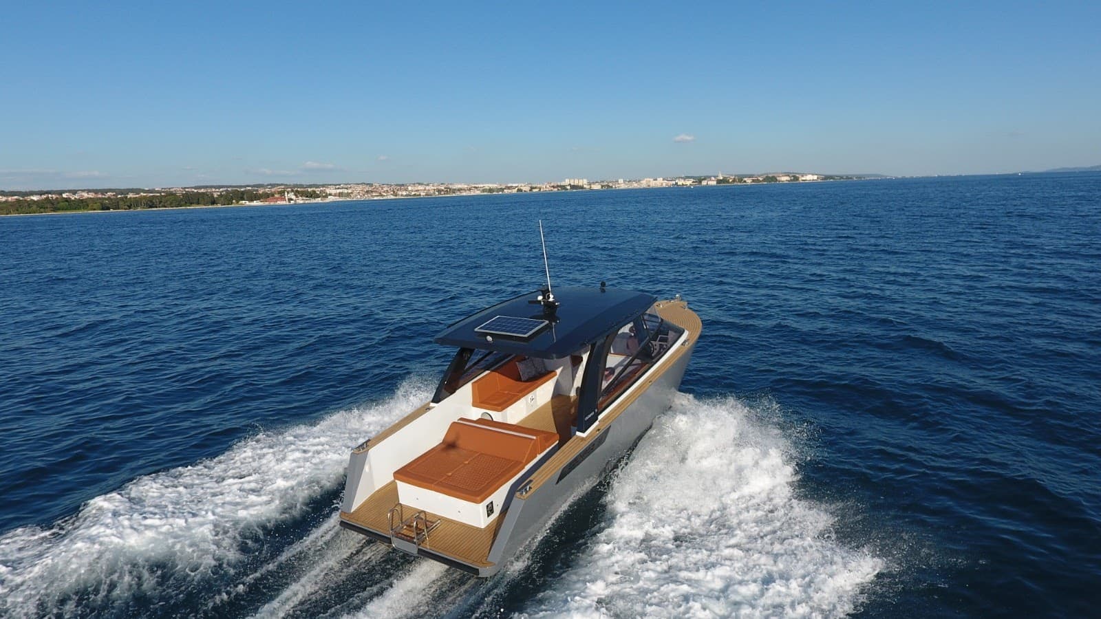 Colnago 33 pogled s boka — Zadar