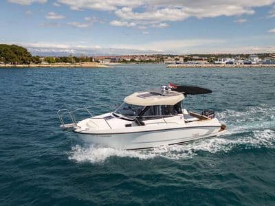 Antares 780 pogled s boka — Zadar