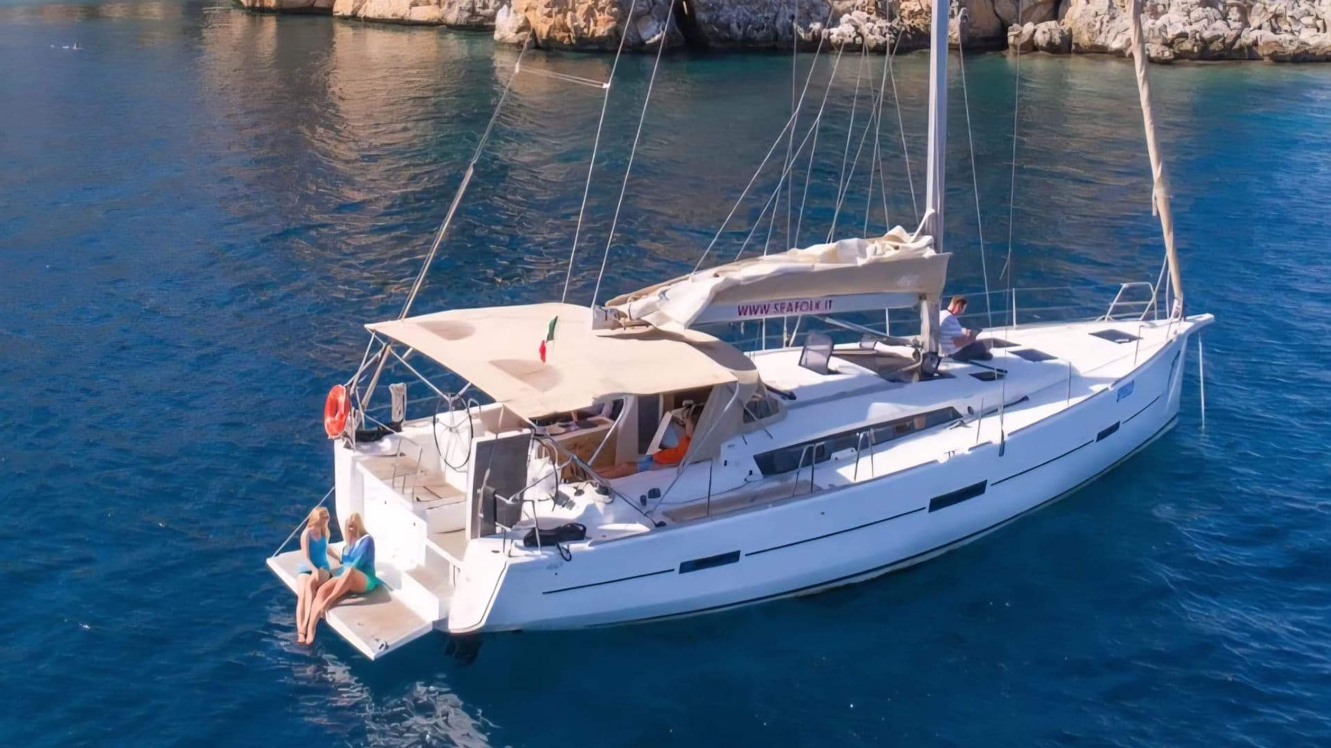 Dufour 460 GL pogled s boka — Zadar