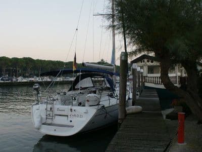 Sun Odyssey 43 kokpit — Zadar