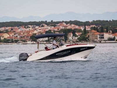 Barracuda 545 na moru — Zadar