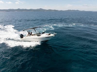 Eolo 730 na moru — Zadar