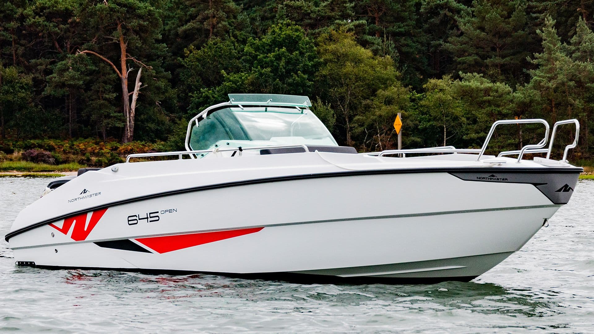 Northmaster 645 Open T-Top — pogled s pramca
