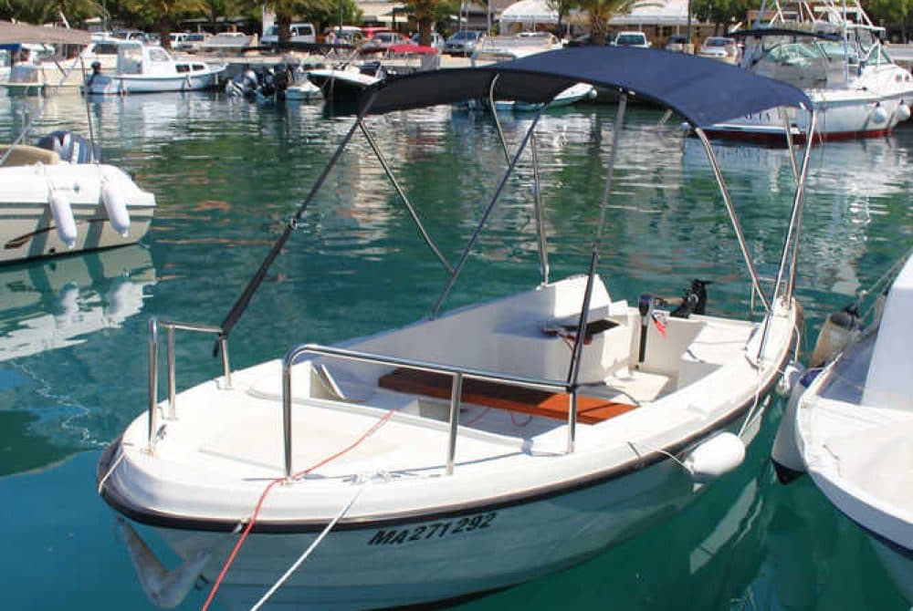 Adria 500 brod Makarska