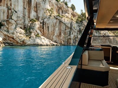 Colnago 38 unutrašnjost