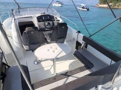 Jeanneau Cap Camarat 7.5wa2 na moru