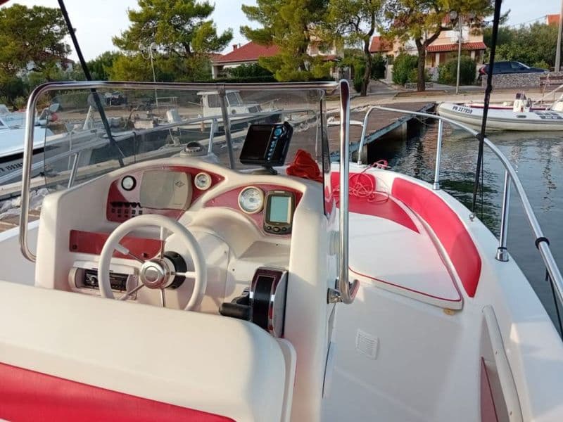 Blumax 6.5 gliser na otvorenom moru Medulin