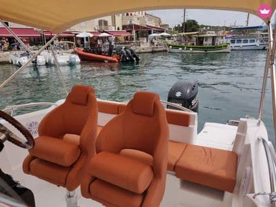 Barracuda 686 WA pramac i sunčalište