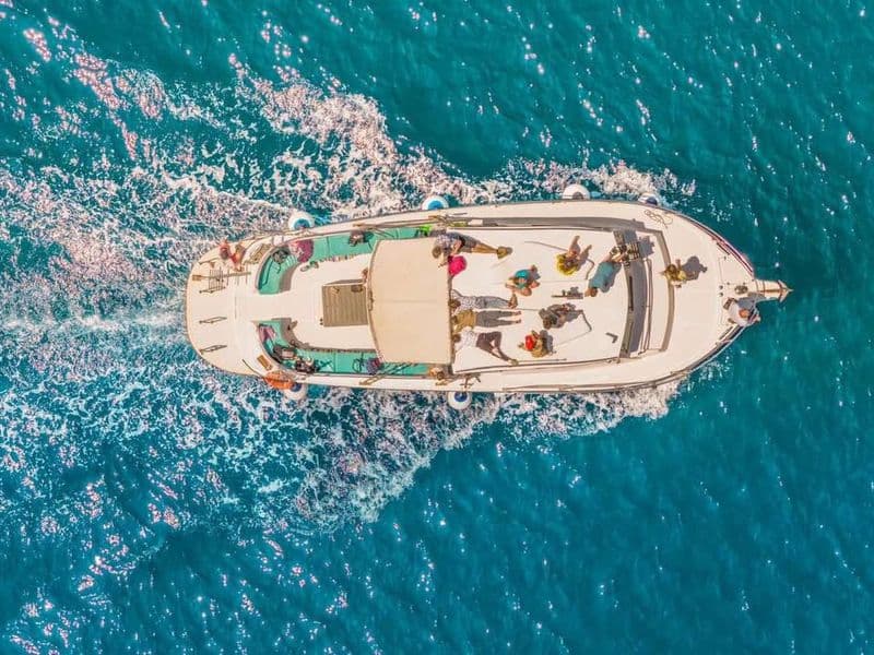 Martin, Budva - pogled iz zraka na sunčalište