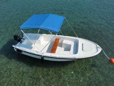 Adria 500 unutrašnjost i tenda