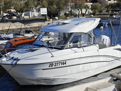 Antares 7m tour boat u marini Nin