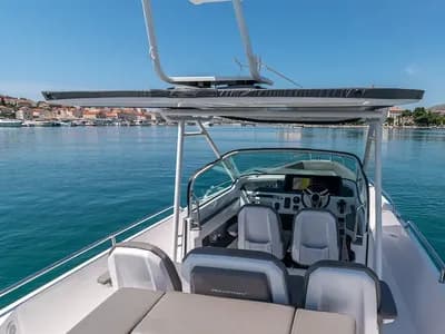 Axopar 28 T-T Trogir