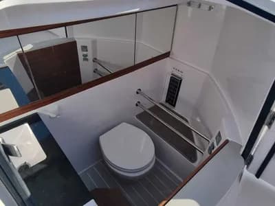 Paluba Axopar 28 T-T