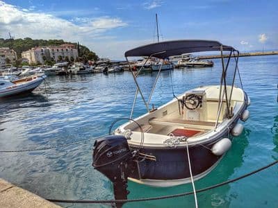 Betina 500 Makarska
