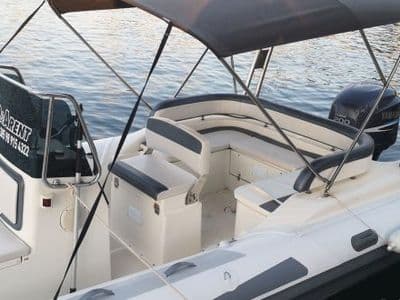 Prostrana paluba gumenjaka BSC 720