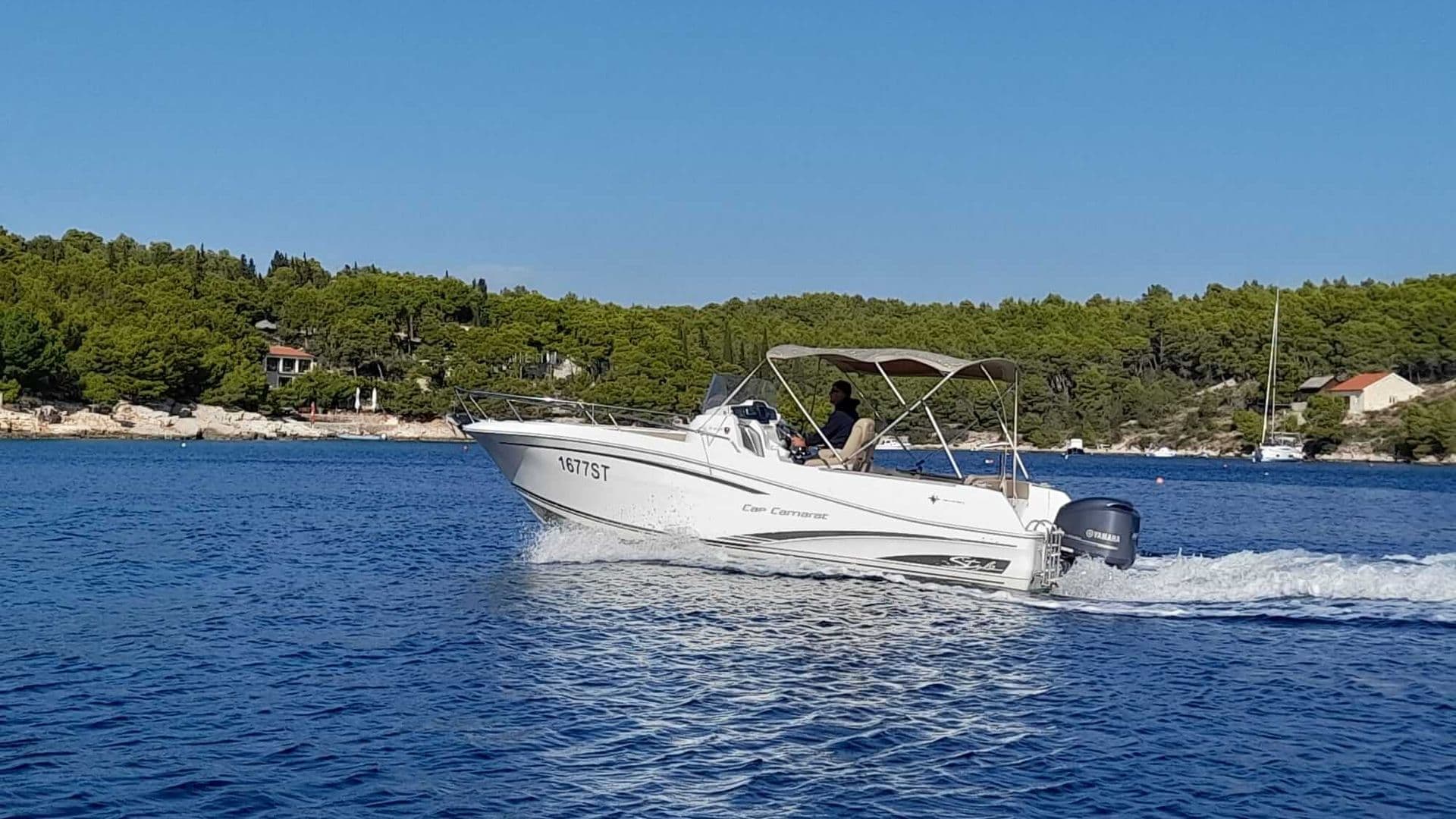Cap Camarat boat rental Brac Milna