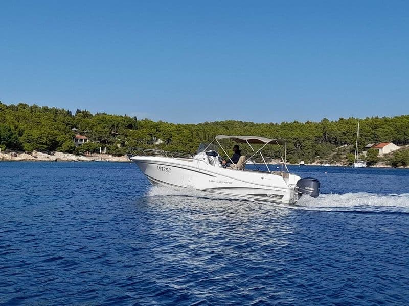 Cap Camarat boat rental Brac Milna