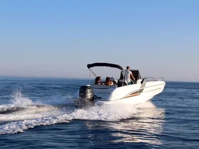 Paluba Beneteau Flyer 7.7