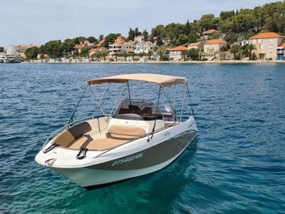 Galia 630 Open 2 boat rental Milna Brac HQ