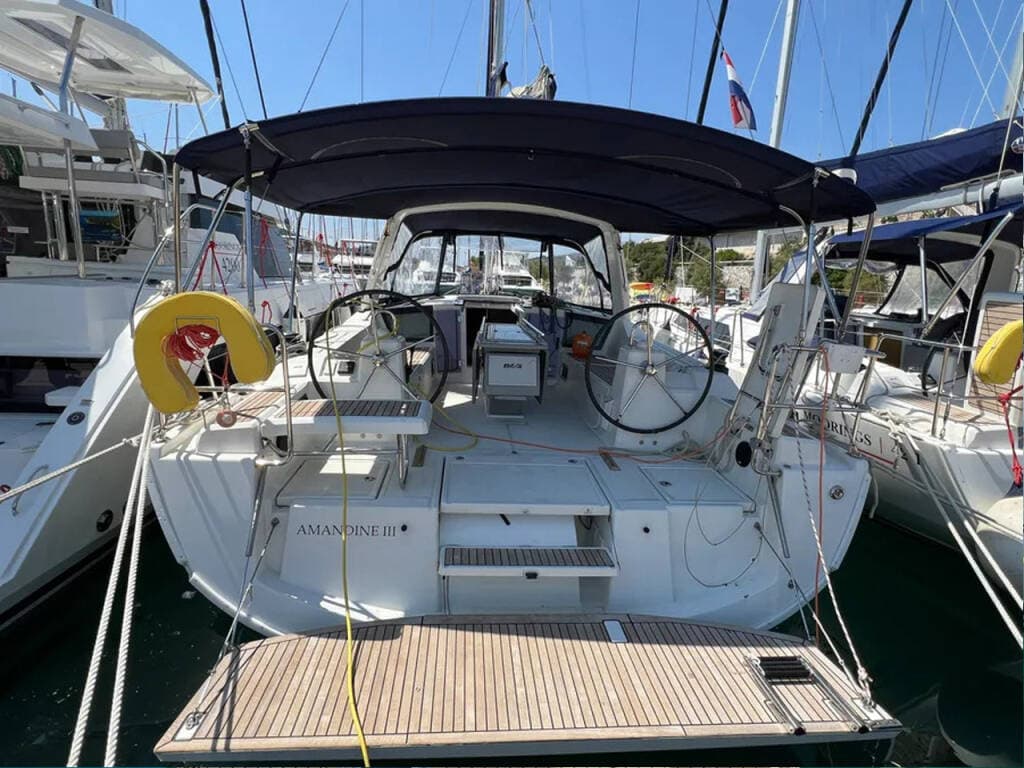 Oceanis 41.1 Amandine III - Beneteau Oceanis 41.1 for rent in Sibenik