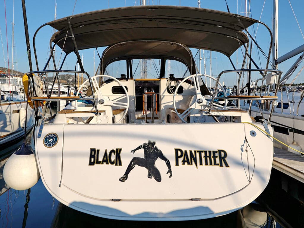 Elan Impression 40 Black Panther - Elan Marine Elan Impression 40 for rent in Sibenik