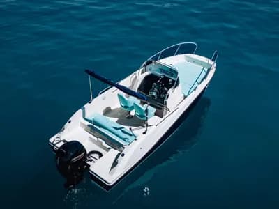 Prostrana paluba Quicksilver 675 Open