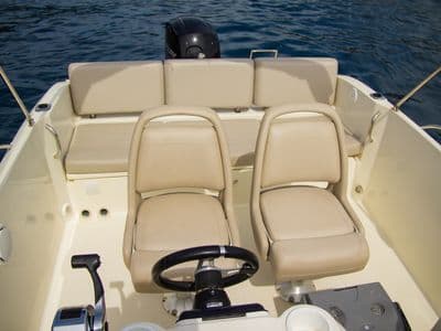 Kokpit Quicksilver 675 Open — Dubrovnik