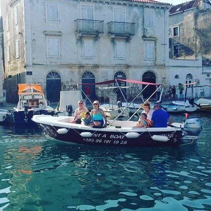 VEN 501 RIB boat rental Brac Milna